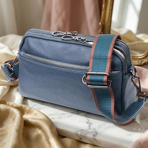 Стильна сумка для жінок з кишенями з натуральної шкіри Vintage 22600 Синя 22600 фото