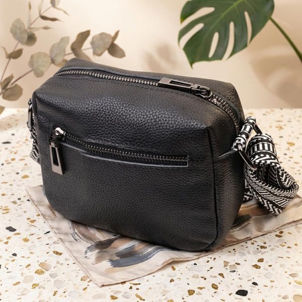 Сумка на одне відділення в класичному кольорі з натуральної шкіри Vintage 22606 Чорна 22606 фото